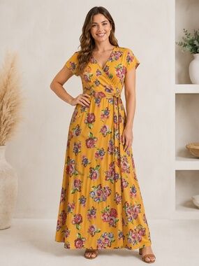 Used Matilda Jane Maxi Dress- Yellow Flroal (Medium)